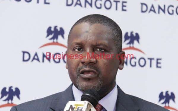 Dangote Seals $3.3BN Refinery Deal with 11 Banks