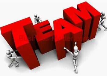 Assembling and managing an efficient trade show team