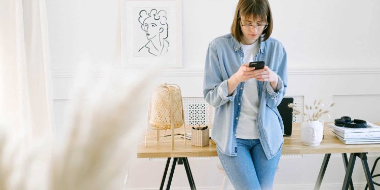 woman using her smartphone